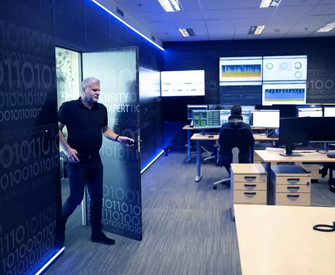 Jiř&iacute; Sedl&aacute;k: V O2 SEC dok&aacute;žeme připravit obranu i proti &uacute;toku, kter&yacute; je&scaron;tě nepři&scaron;el