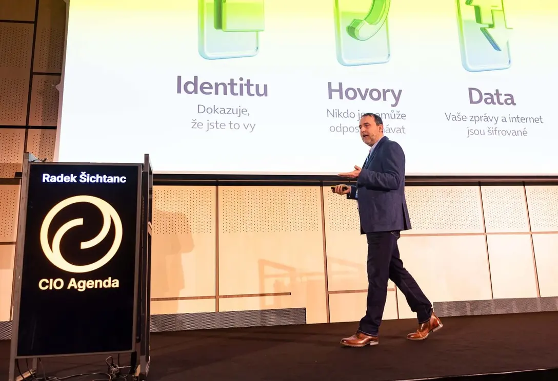 CIO Agenda 2026: Uměl&aacute; inteligence měn&iacute; pravidla hry na obou stran&aacute;ch barik&aacute;dy